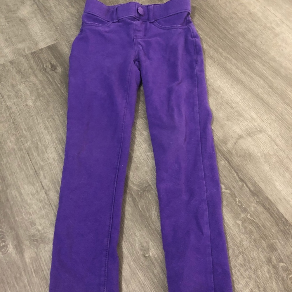 Purple leggings